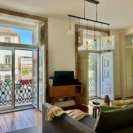 Wonderful At Jardim Do Tabaco 50904 Al Apartment *