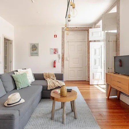 アパート Jardim Do Tabaco - Spacious And Full Of Light 1 Bdr リスボン