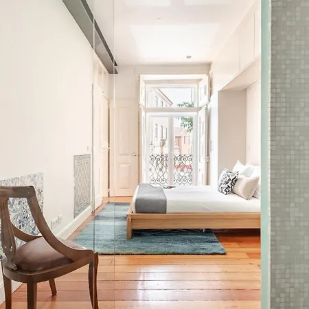Jardim Do Tabaco - Spacious And Full Of Light 1 Bdr アパート
