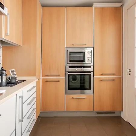 Wonderful At Jardim Do Tabaco 50904 Al Apartment *